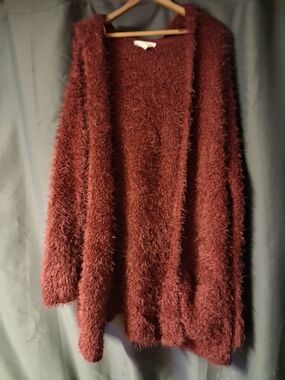 lovestitch Fuzzy Open-Front Cardigan in Burgundy